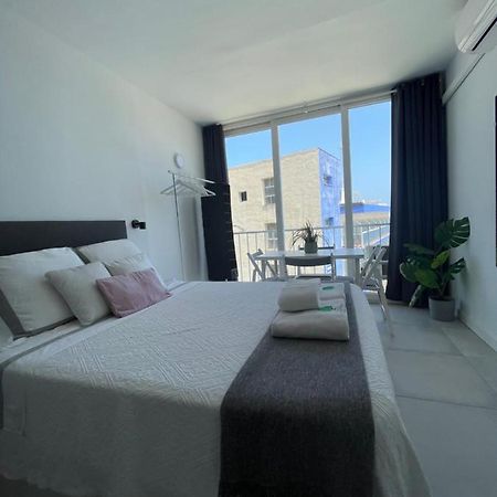 Apartamento Con Vistas Al Mar A Metros De La Playa Carihuela Soleil Apartman Torremolinos Kültér fotó