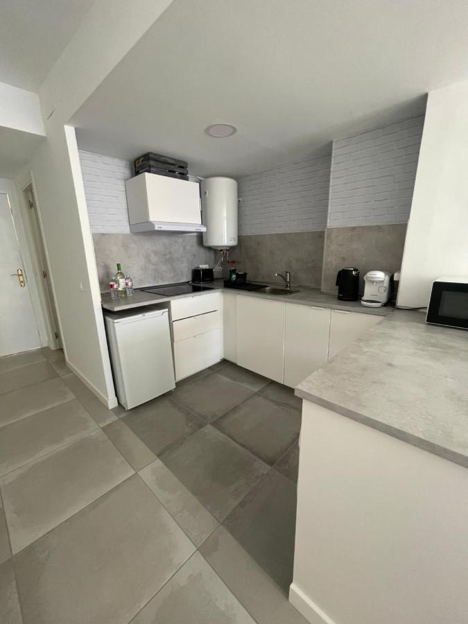 Apartamento Con Vistas Al Mar A Metros De La Playa Carihuela Soleil Apartman Torremolinos Kültér fotó