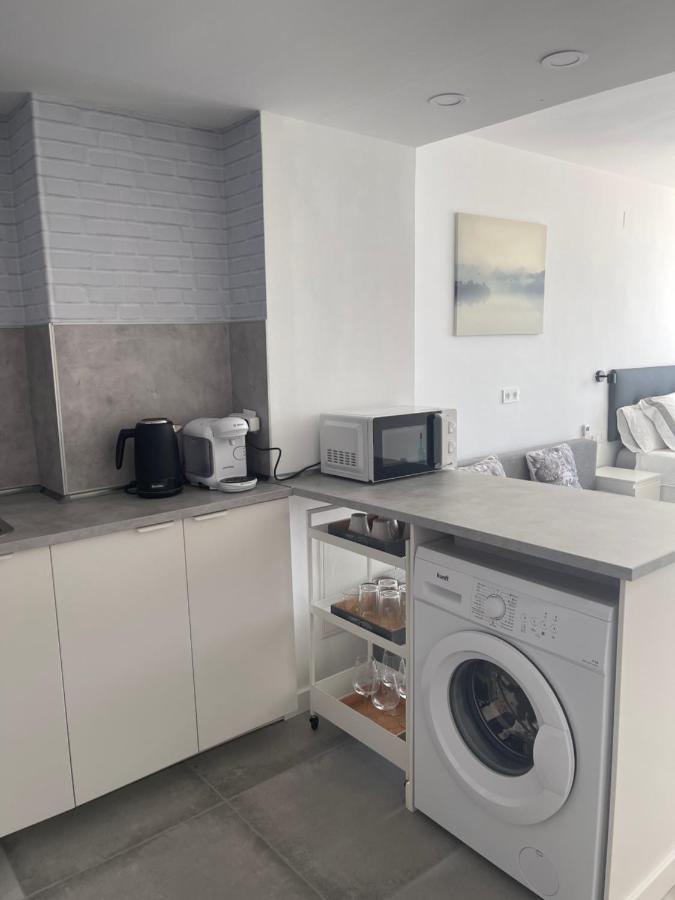 Apartamento Con Vistas Al Mar A Metros De La Playa Carihuela Soleil Apartman Torremolinos Kültér fotó